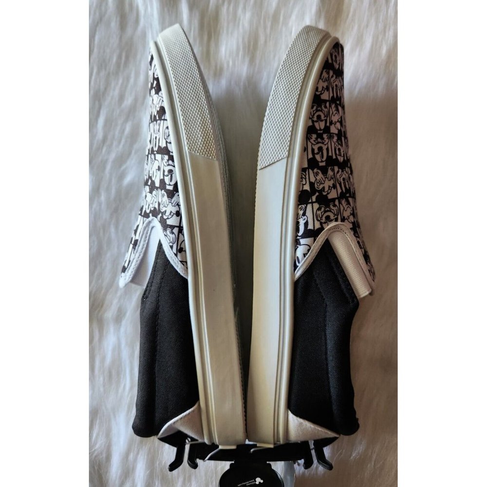 Disney Mickey Mouse Black White Slip On Sneakers Shoes 151473 Mens 10.5 NWT - Picture 7 of 9